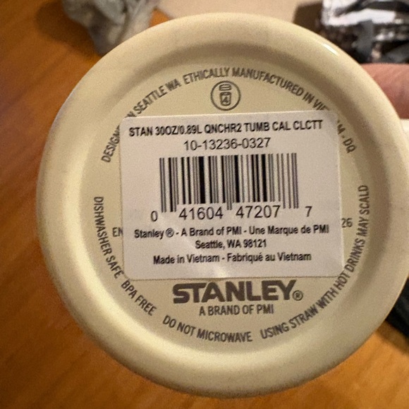 Stanley the flowstate quencher H2O tumbler, new in box, 30 ounces - Picture 6 of 6